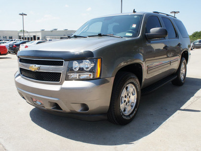 chevrolet tahoe 2009 gray suv ls gasoline 8 cylinders 2 wheel drive automatic 75070