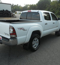 toyota tacoma 2010 white prerunner v6 gasoline 6 cylinders 2 wheel drive automatic 75672