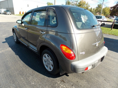 chrysler pt cruiser 2002 bronze wagon classic gasoline 4 cylinders front wheel drive automatic 14224