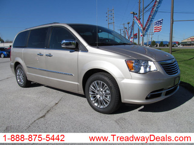 chrysler town and country 2013 beige van touring l flex fuel 6 cylinders front wheel drive automatic 45840