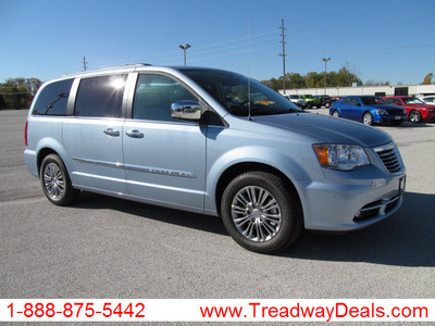 chrysler town and country 2013 lt  blue van touring l flex fuel 6 cylinders front wheel drive automatic 45840