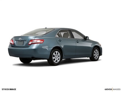 toyota camry 2010 sedan gasoline 6 cylinders front wheel drive 6 speed automatic 75007