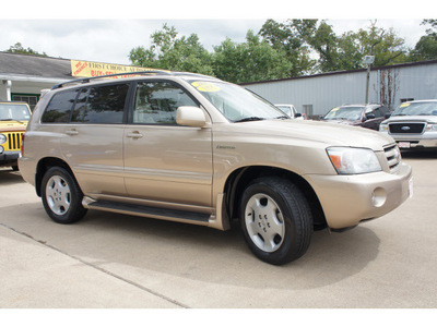 toyota highlander 2004 gold suv gasoline 6 cylinders all whee drive automatic 77515