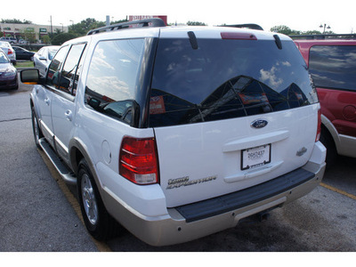 ford expedition 2005 white suv king ranch gasoline 8 cylinders rear wheel drive automatic 78748