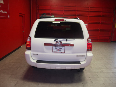 toyota 4runner 2007 white suv sr5 gasoline 6 cylinders rear wheel drive automatic 76116
