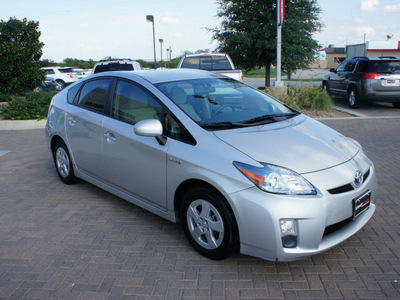 toyota prius 2010 silver hybrid 4 cylinders front wheel drive automatic 76087