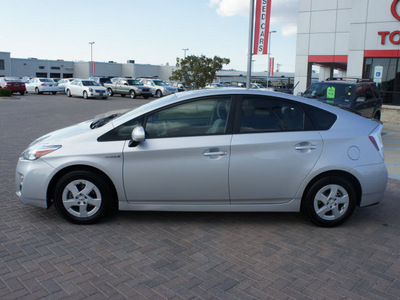 toyota prius 2010 silver hybrid 4 cylinders front wheel drive automatic 76087