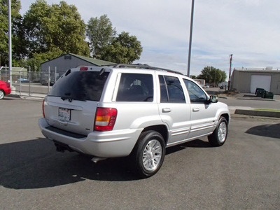 jeep grand cherokee 2004 silver suv limited 8 cylinders automatic 99336