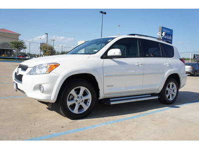 toyota rav4 2011 white suv limited gasoline 6 cylinders front wheel drive automatic 77034