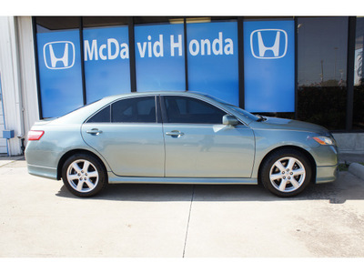 toyota camry 2007 lt  green sedan se gasoline 4 cylinders front wheel drive automatic 77034