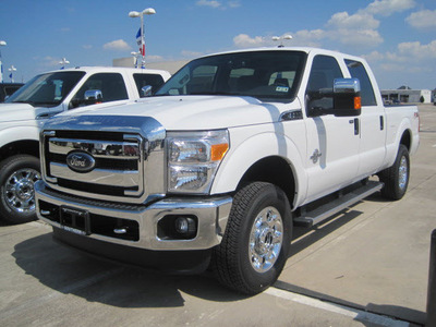 ford f 250 super duty 2012 white xlt biodiesel 8 cylinders 4 wheel drive automatic 77578