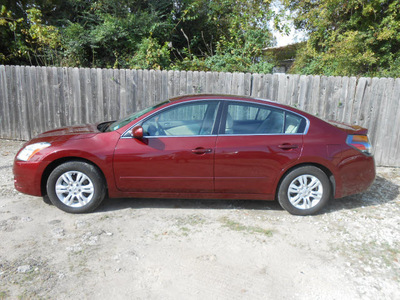 nissan altima 2012 dk  red sedan 2 5 s gasoline 4 cylinders front wheel drive automatic 75901
