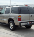 chevrolet tahoe 2002 lt  gray suv lt flex fuel 8 cylinders rear wheel drive automatic with overdrive 77469