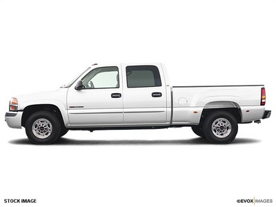 gmc sierra 2500hd 2005 gasoline 8 cylinders rear wheel drive automatic 79015