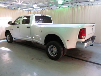 ram 3500 2012 white st 6 cylinders automatic 44883
