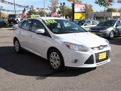 ford focus 2012 white hatchback se 4 cylinders automatic 80229