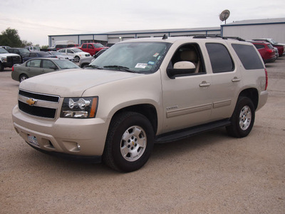 chevrolet tahoe 2012 gold suv lt 8 cylinders automatic 78064