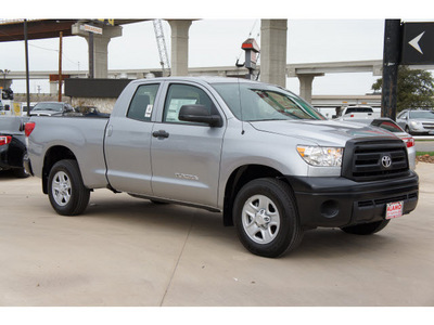 toyota tundra 2013 silver grade gasoline 8 cylinders 2 wheel drive automatic 78232