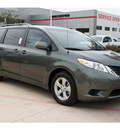 toyota sienna 2013 green van le 8 passenger gasoline 6 cylinders front wheel drive automatic 78232