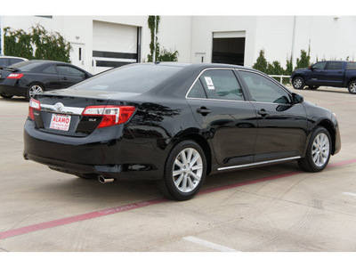 toyota camry 2012 black sedan xle gasoline 4 cylinders front wheel drive automatic 78232