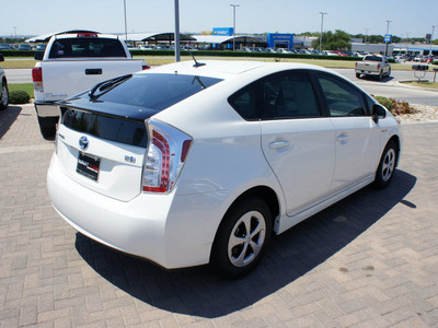 toyota prius 2012 blizzard hatchback four 4 cylinders cont  variable trans  76087
