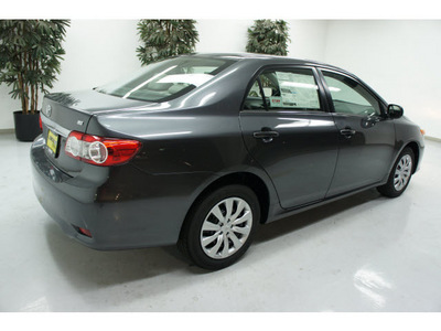 toyota corolla 2013 gray sedan le gasoline 4 cylinders front wheel drive automatic 91731