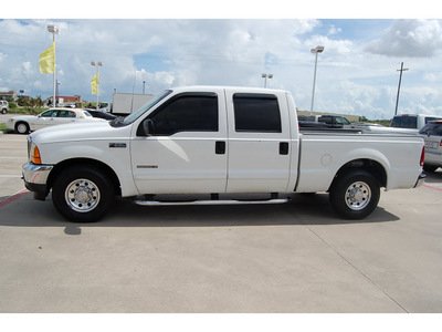 ford f 250 super duty 2001 off white xlt diesel 8 cylinders rear wheel drive automatic with overdrive 77642