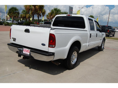 ford f 250 super duty 2001 off white xlt diesel 8 cylinders rear wheel drive automatic with overdrive 77642