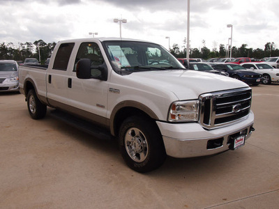 ford f 250 super duty 2006 white lariat 8 cylinders automatic with overdrive 77656