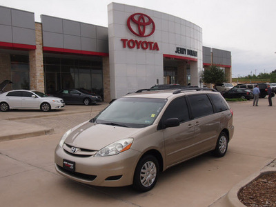 toyota sienna 2006 lt  brown van ce 8 passenger gasoline 6 cylinders front wheel drive automatic 76049
