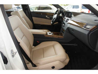 mercedes benz e class 2010 white sedan e350 luxury 6 cylinders automatic 77074