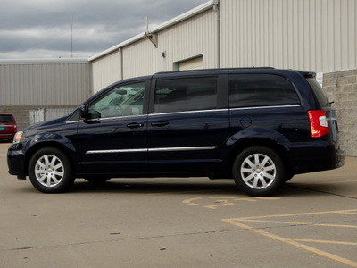 chrysler town country 2013 dk  blue van touring flex fuel 6 cylinders front wheel drive automatic 62034
