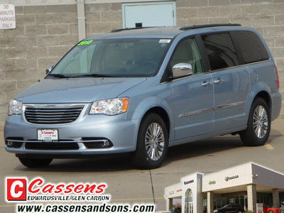 chrysler town country 2013 lt  blue van touring l flex fuel 6 cylinders front wheel drive automatic 62034