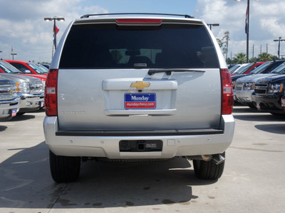 chevrolet tahoe 2013 silver suv 8 cylinders 6 spd auto,elec cntlled t 77090