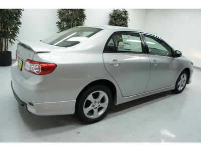 toyota corolla 2013 silver sedan s gasoline 4 cylinders front wheel drive automatic 91731