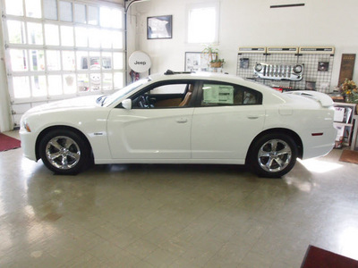 dodge charger 2013 white sedan r t plus 8 cylinders automatic 78624