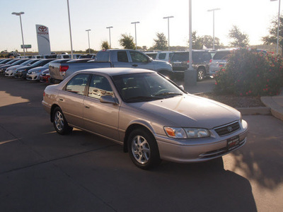 toyota camry 2000 beige sedan le 4 cylinders automatic 76049