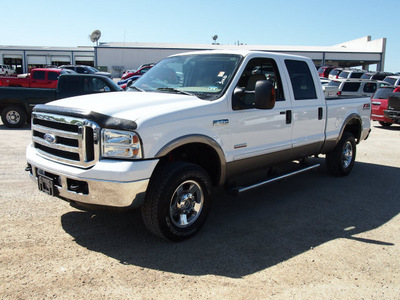 ford f 250 super duty 2005 white lariat 8 cylinders automatic 78064