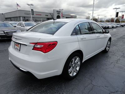 chrysler 200 2011 white sedan touring gasoline 4 cylinders front wheel drive automatic 60443