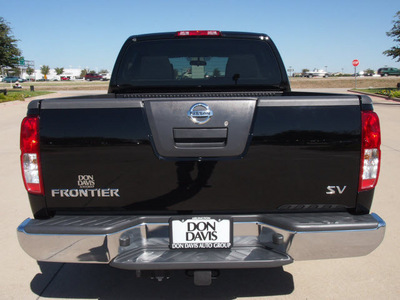 nissan frontier 2011 black sv v6 gasoline 6 cylinders 2 wheel drive automatic with overdrive 76018