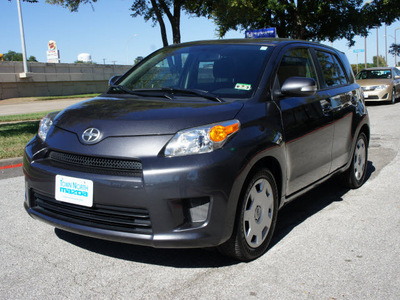 scion xd 2009 black hatchback gasoline 4 cylinders front wheel drive automatic 75080