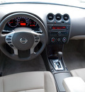 nissan altima 2012 white sedan 2 5 sl gasoline 4 cylinders front wheel drive shiftable automatic 77477
