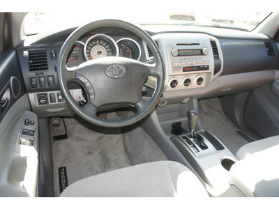 toyota tacoma 2006 red v6 d cab 4x4 gasoline 6 cylinders 4 wheel drive automatic 76543