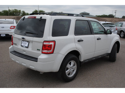 ford escape 2011 white suv xlt flex fuel 6 cylinders front wheel drive automatic 78572