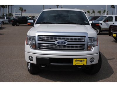 ford f 150 2012 white platinum gasoline 6 cylinders 4 wheel drive automatic 78572