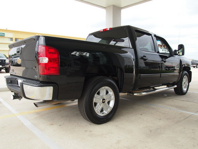 chevrolet silverado 1500 2008 black silverado 4x4 2lt gasoline 8 cylinders 4 wheel drive 4 speed automatic 77521