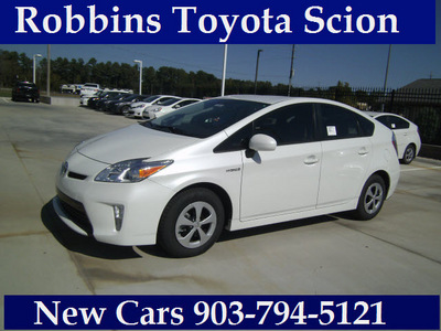 toyota prius 2012 white hatchback two hybrid 4 cylinders front wheel drive automatic 75569