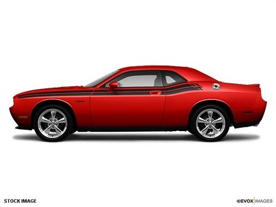 dodge challenger 2010 coupe gasoline 8 cylinders rear wheel drive not specified 77338