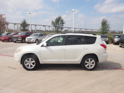 toyota rav4 2007 white suv limited gasoline 4 cylinders front wheel drive automatic 76137