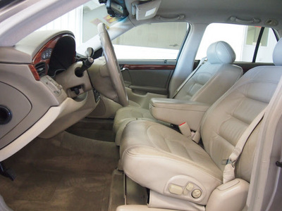 cadillac deville 2003 beige sedan gasoline 8 cylinders dohc front wheel drive automatic 76502